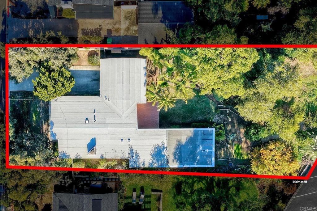 2035 Basswood Avenue