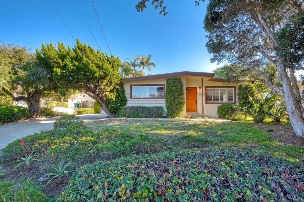 2035 Basswood Avenue