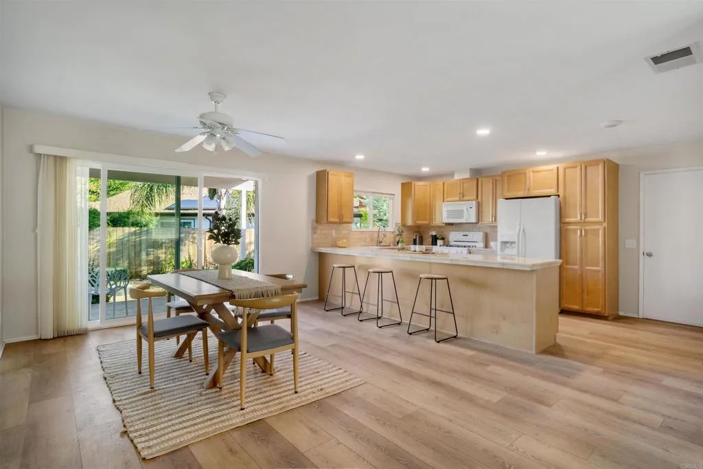 1227 Dolphin Circle
