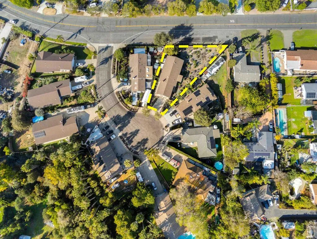 1227 Dolphin Circle