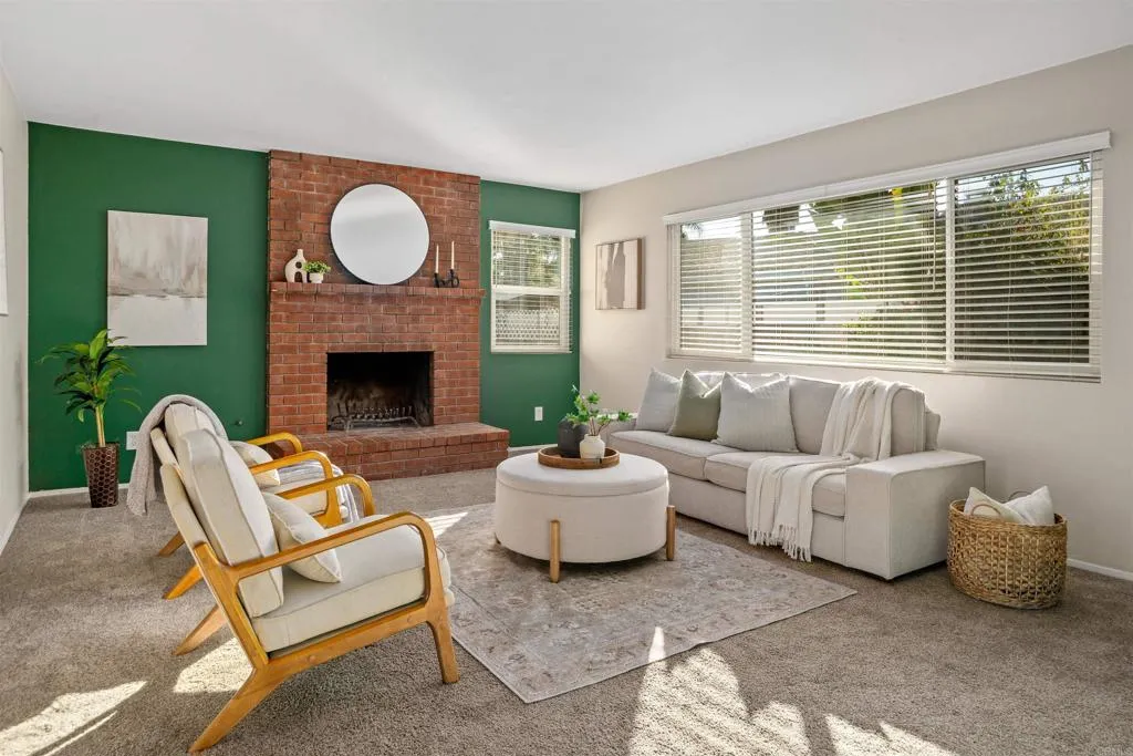 1227 Dolphin Circle