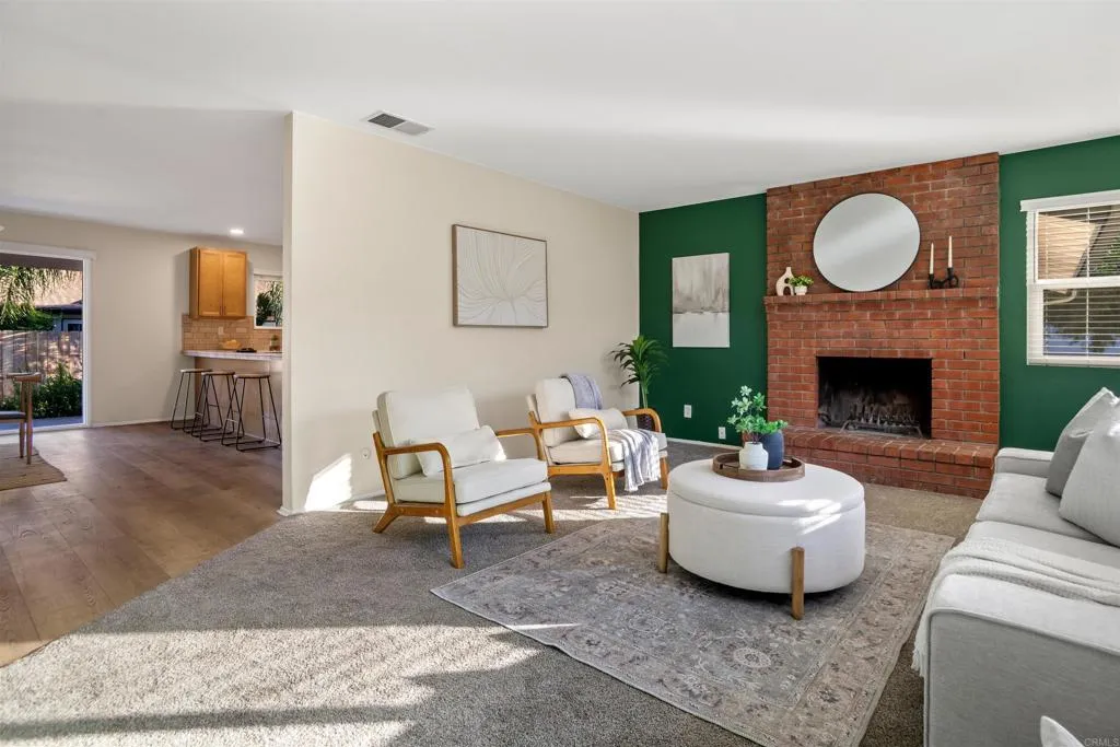 1227 Dolphin Circle