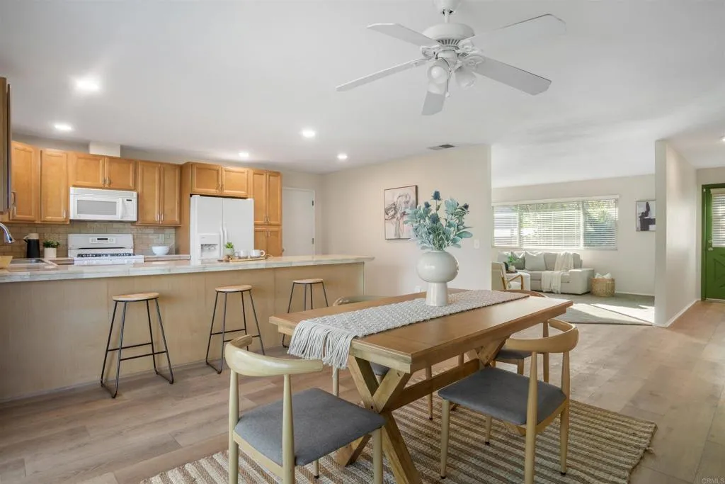 1227 Dolphin Circle