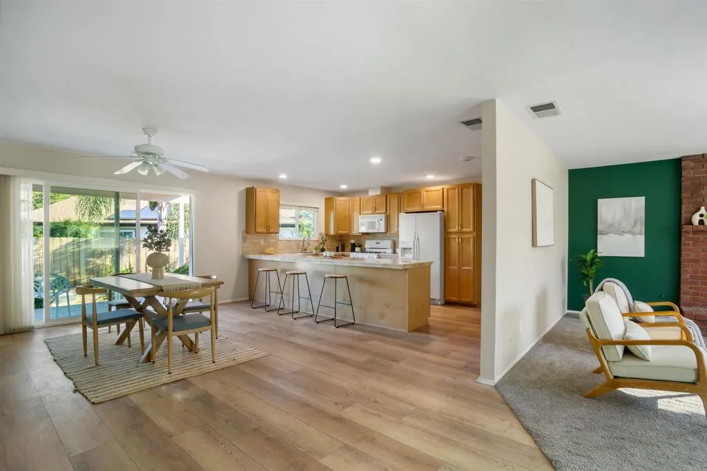 1227 Dolphin Circle