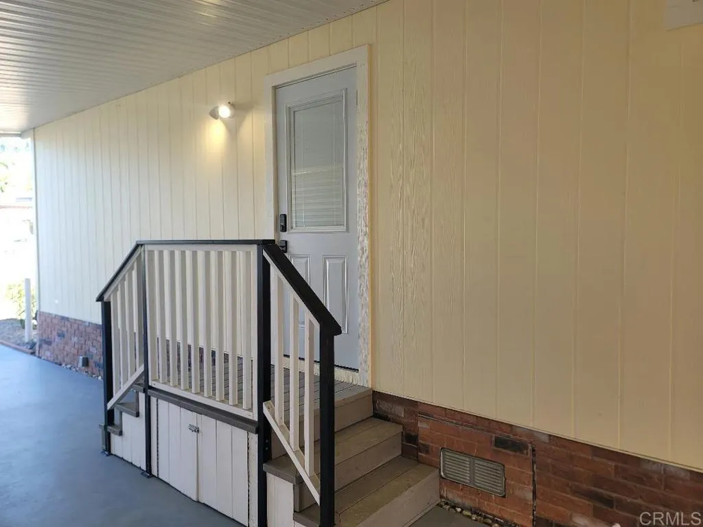 245 W Bobier Drive Unit 90