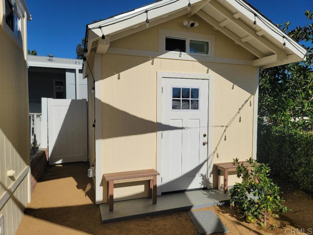 245 W Bobier Drive 90