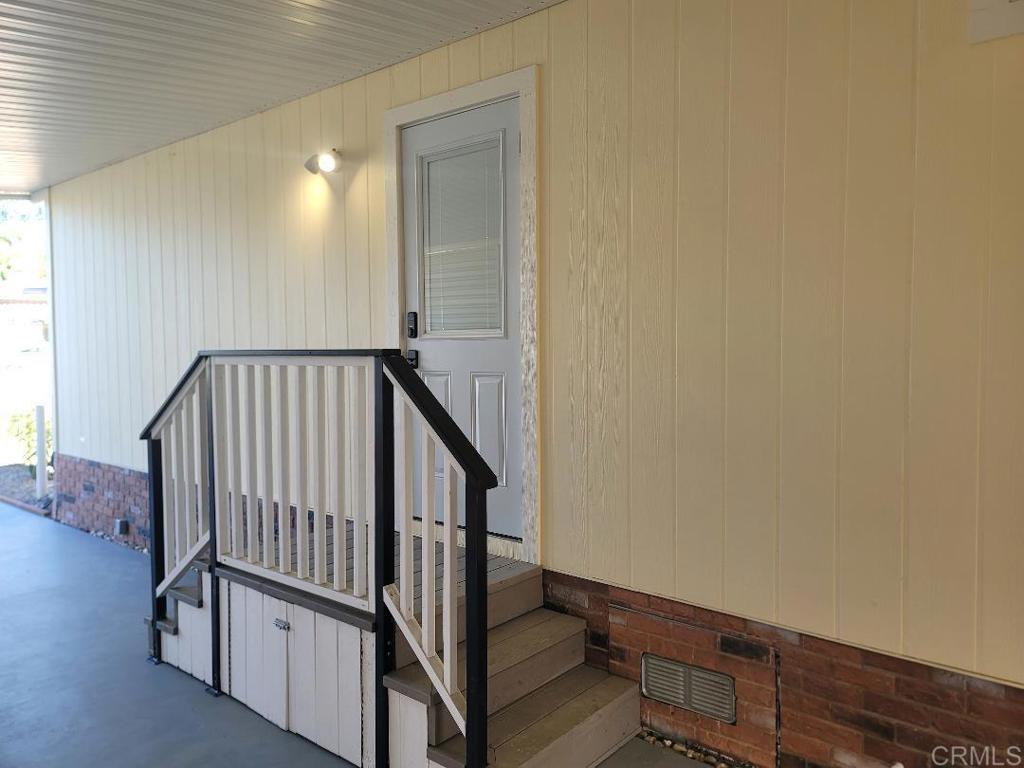 245 W Bobier Drive 90