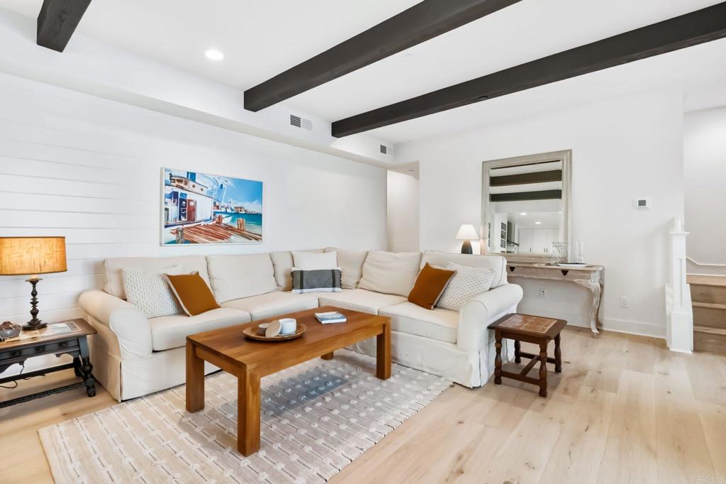 1400 Anacona Place 105