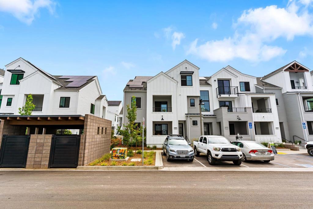 1400 Anacona Place 105