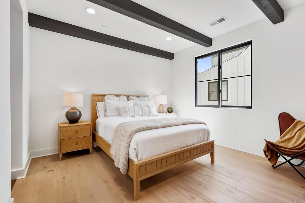 1400 Anacona Place 105