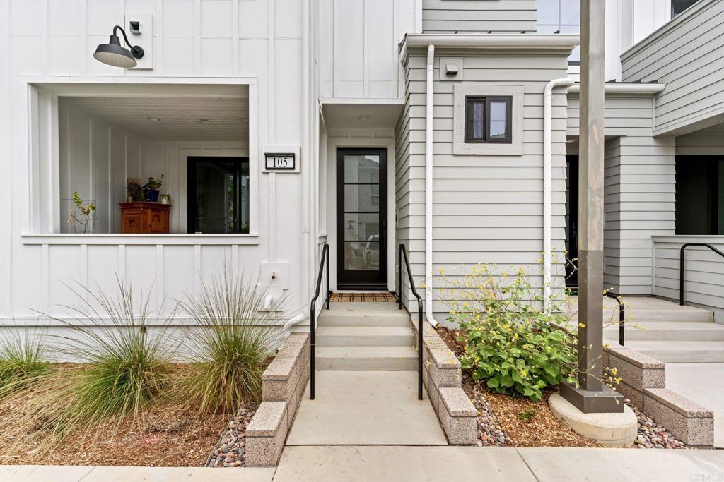 1400 Anacona Place 105