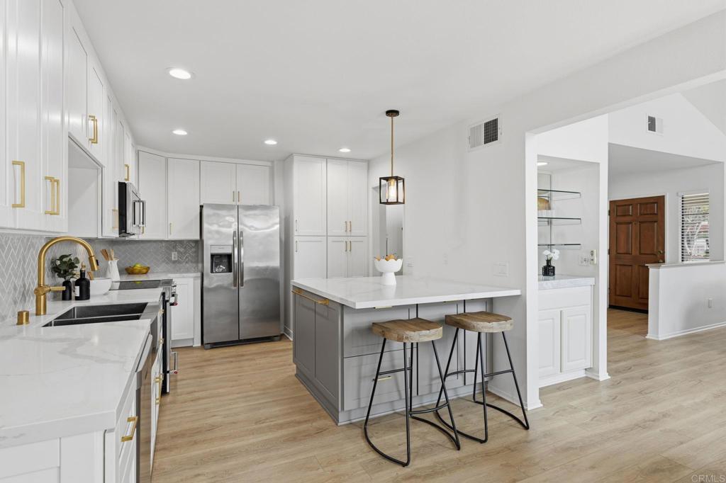 3103 Camino Del Arco