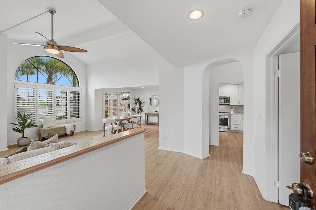 3103 Camino Del Arco