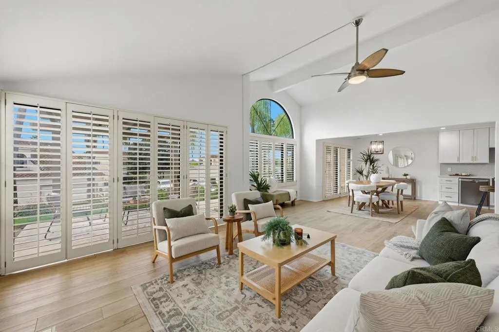 3103 Camino Del Arco