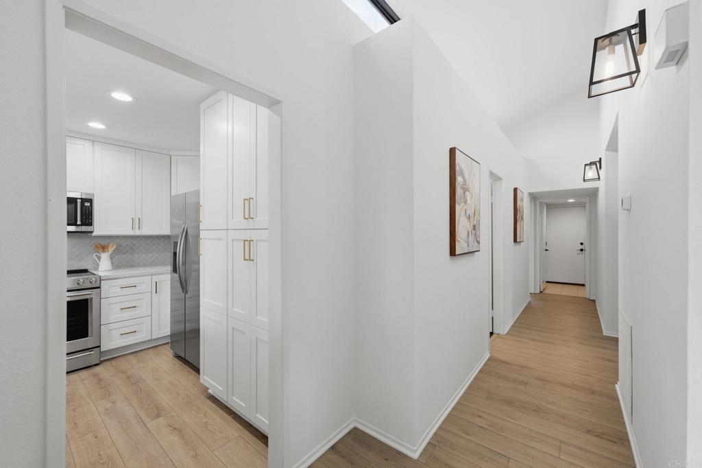 3103 Camino Del Arco