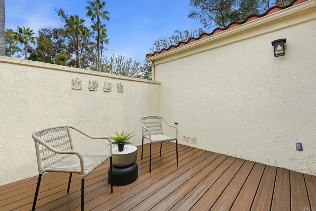 3103 Camino Del Arco