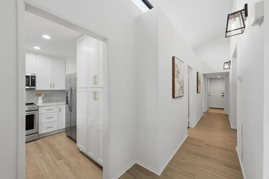 3103 Camino Del Arco