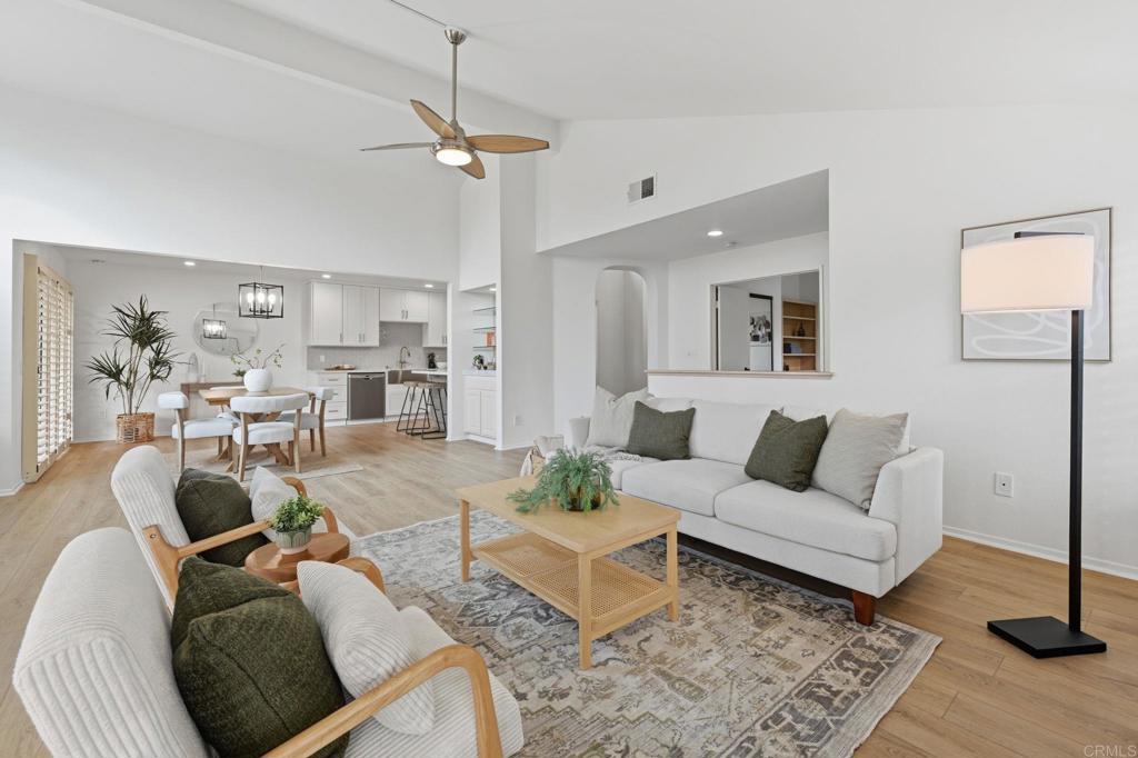 3103 Camino Del Arco