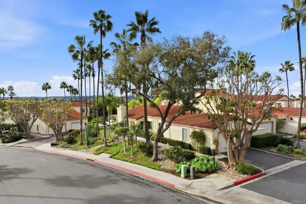 3103 Camino Del Arco