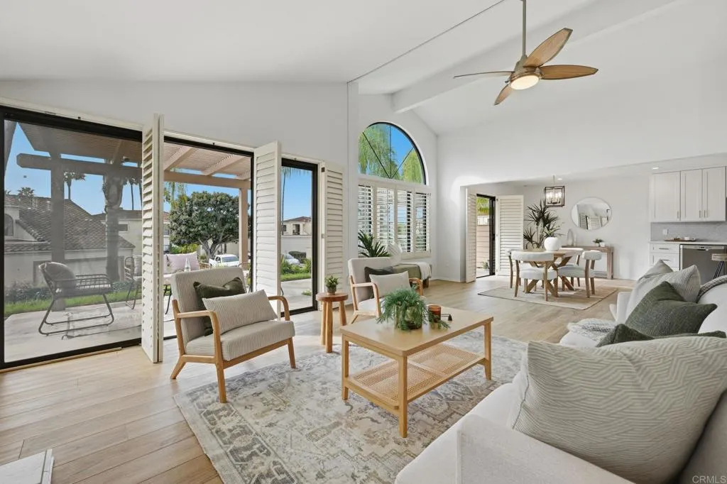 3103 Camino Del Arco