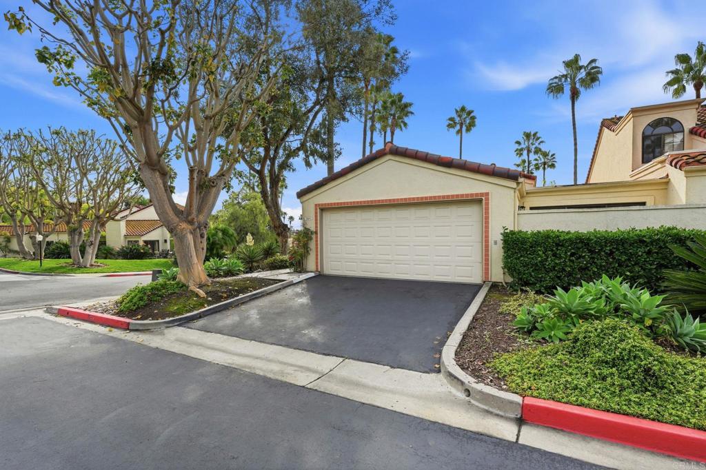 3103 Camino Del Arco