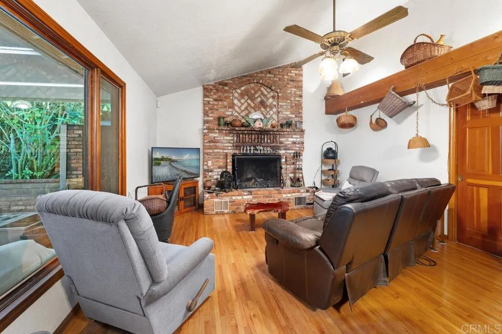 2362 Lone Oak Lane