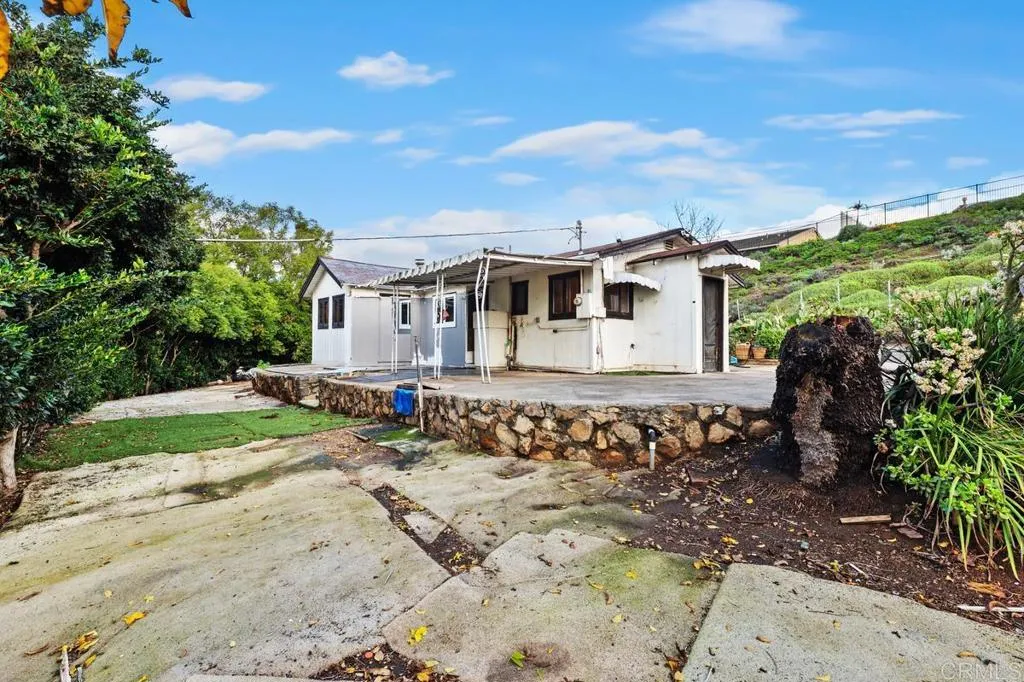 2360 Lone Oak Lane