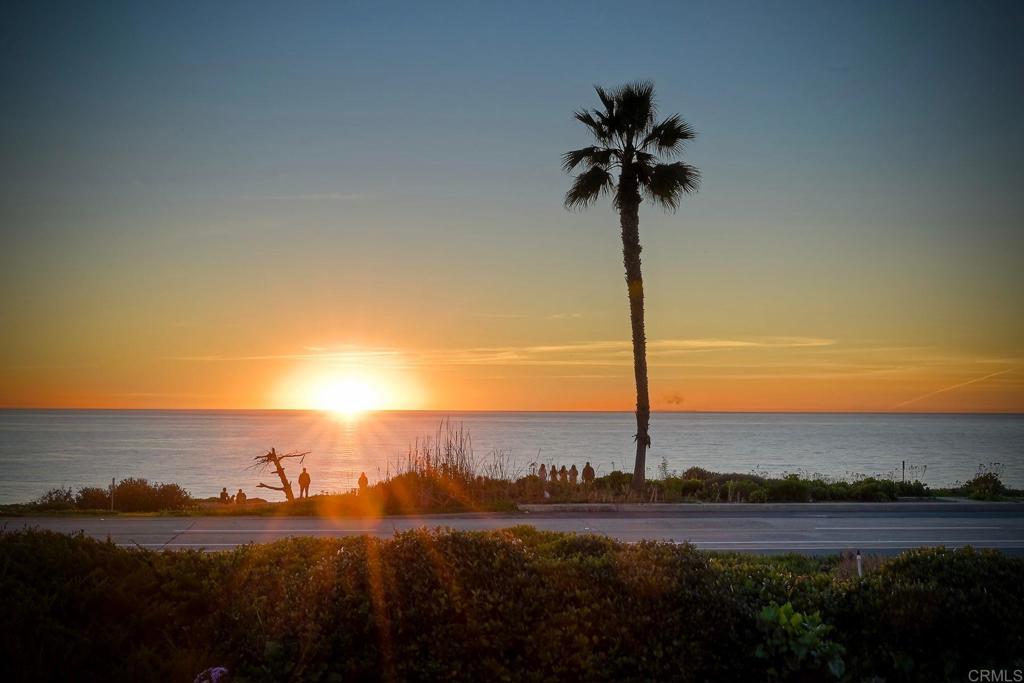 6506 Oceanview Drive