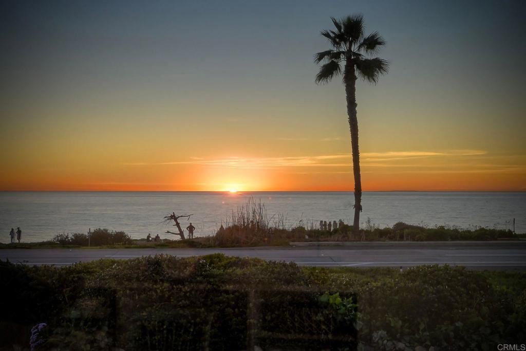 6506 Oceanview Drive