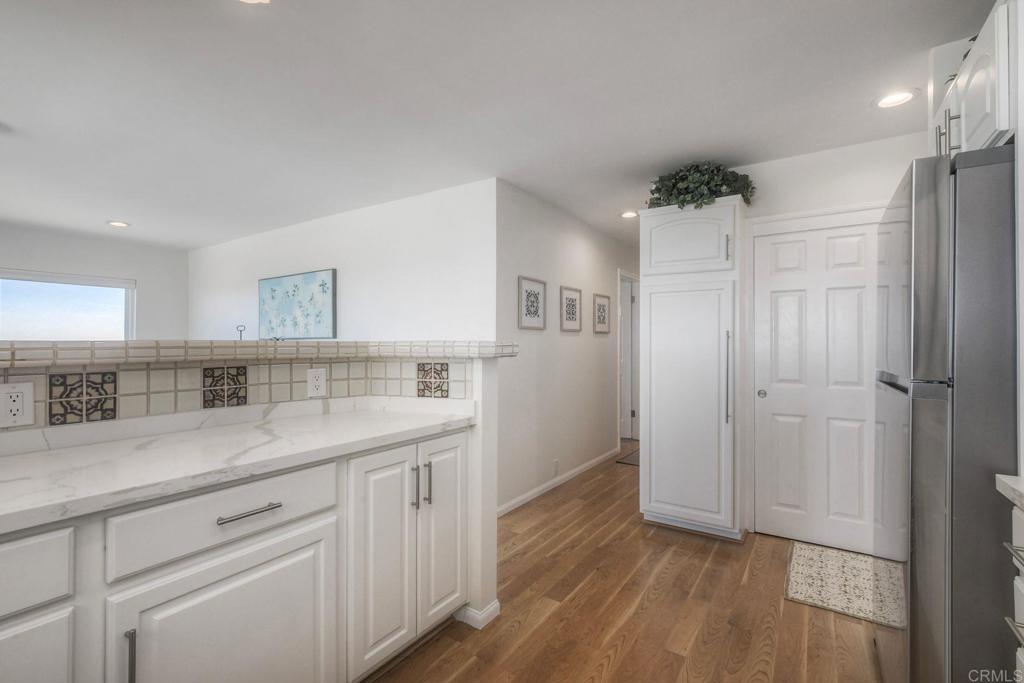 6506 Oceanview Drive