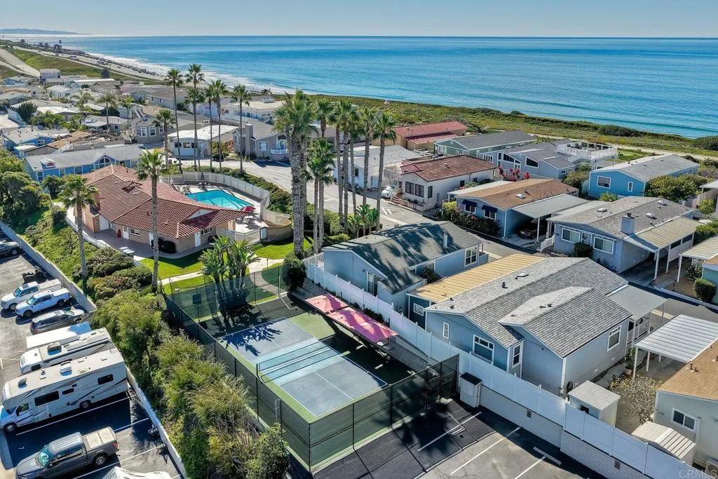 6506 Oceanview Drive