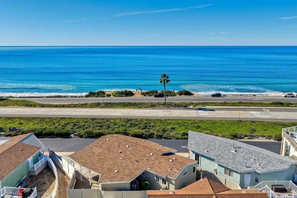 6506 Oceanview Drive