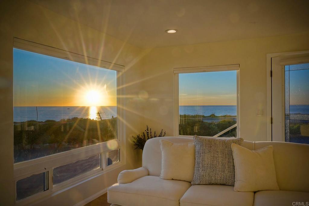 6506 Oceanview Drive