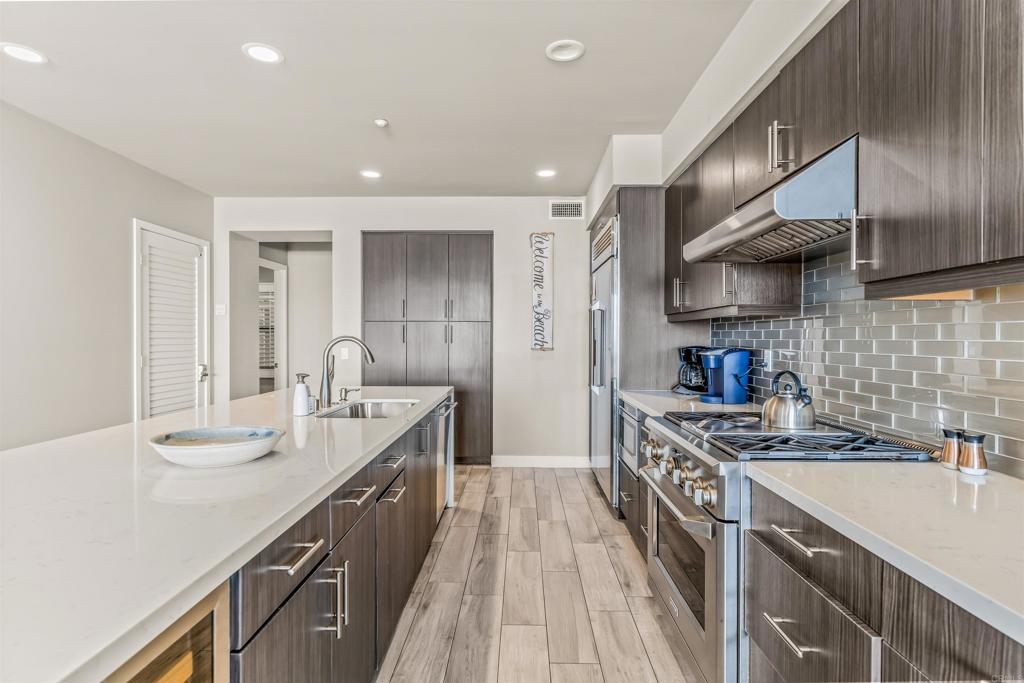 700 S The Strand 102