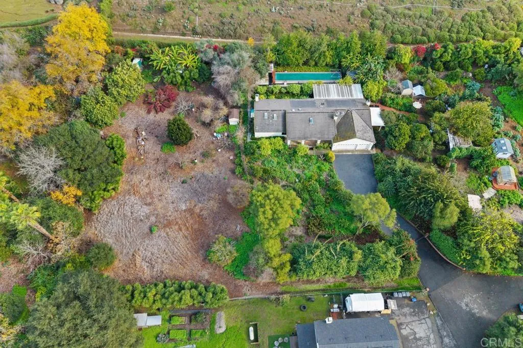 2360 Lone Oak