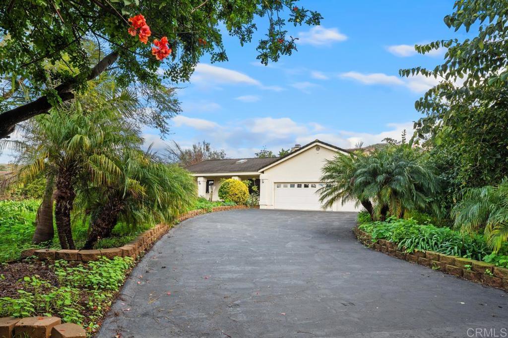 2360 2362 Lone Oak Lane