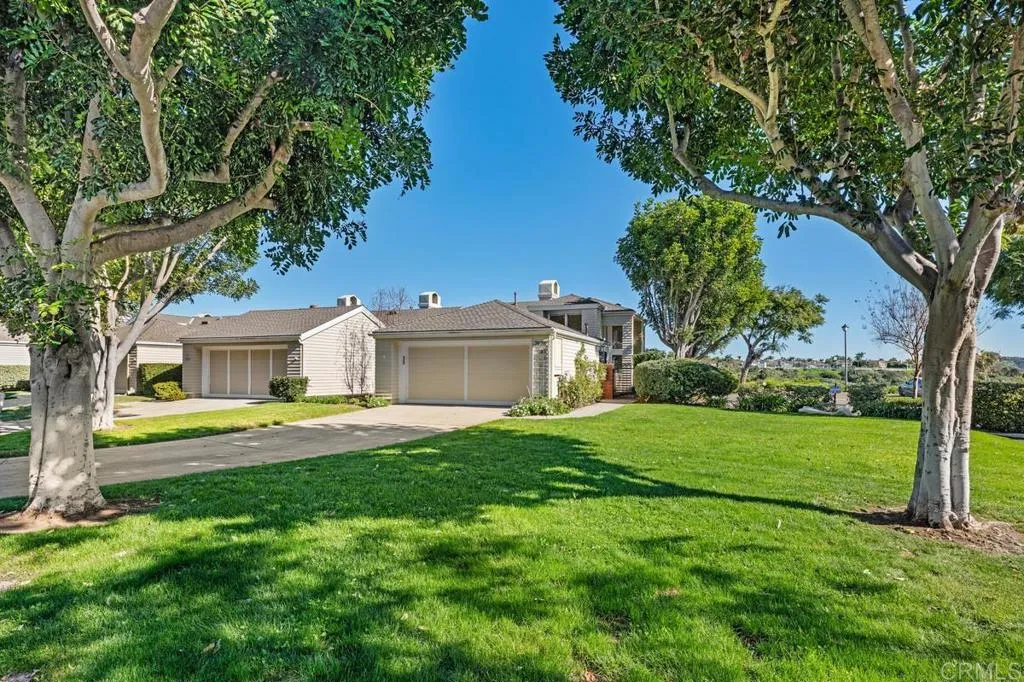 7426 Lantana