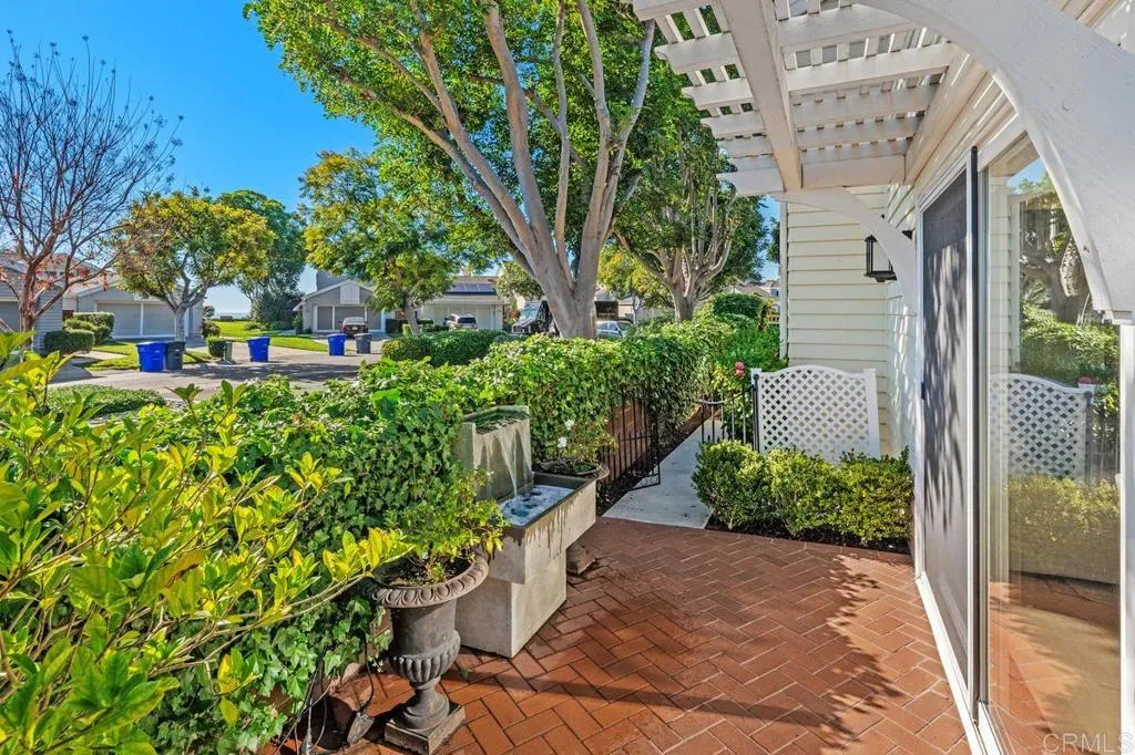 7426 Lantana