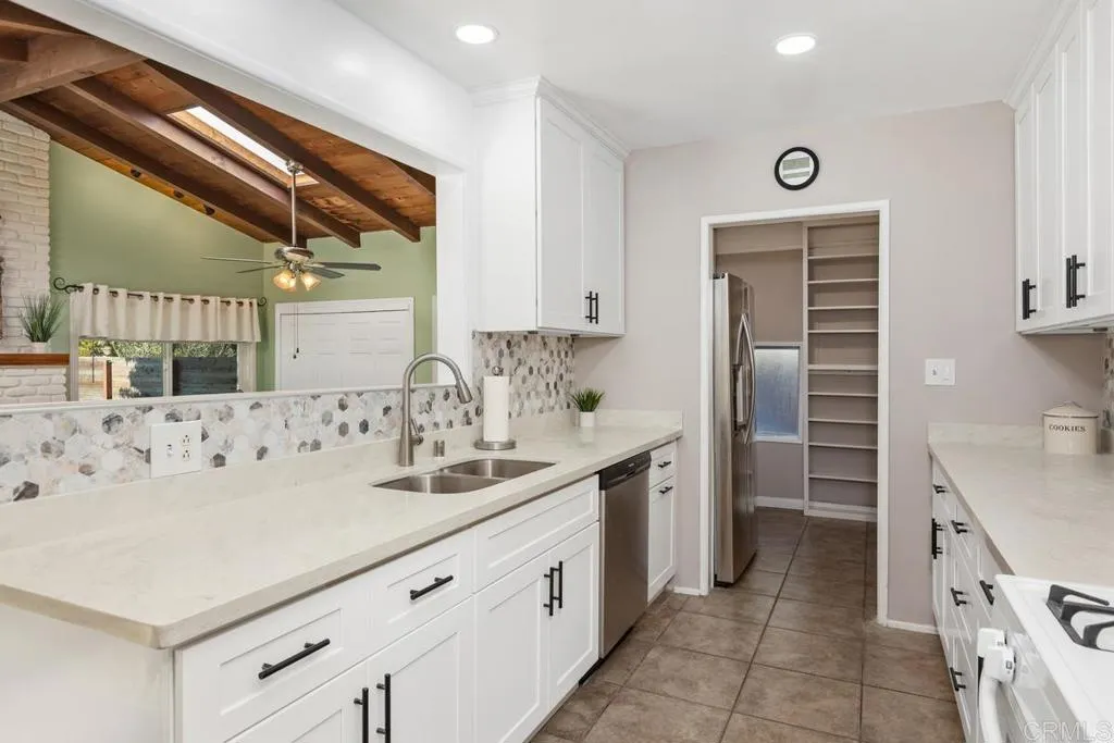 3436 Ashford Street