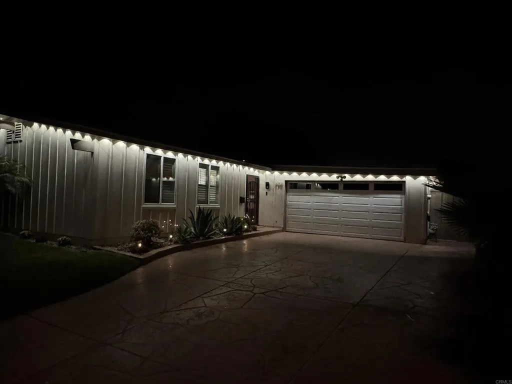 3758 Mario Pl, 92117