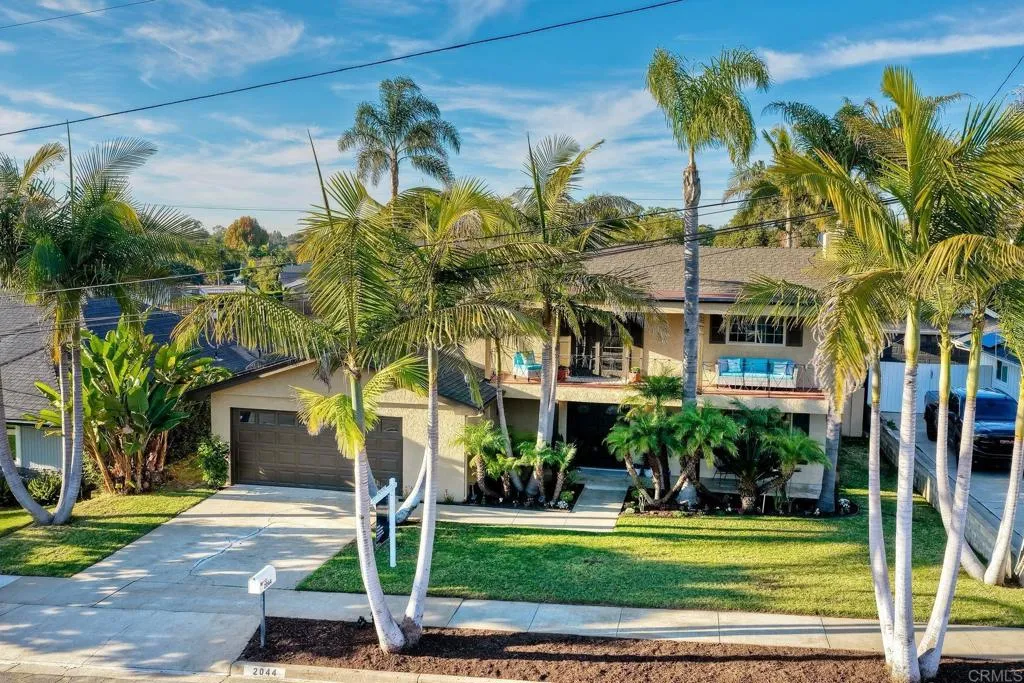 2044 Linda Lane