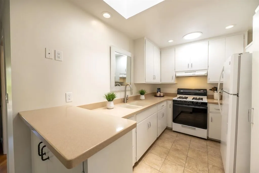 9320 Earl Street Unit 60