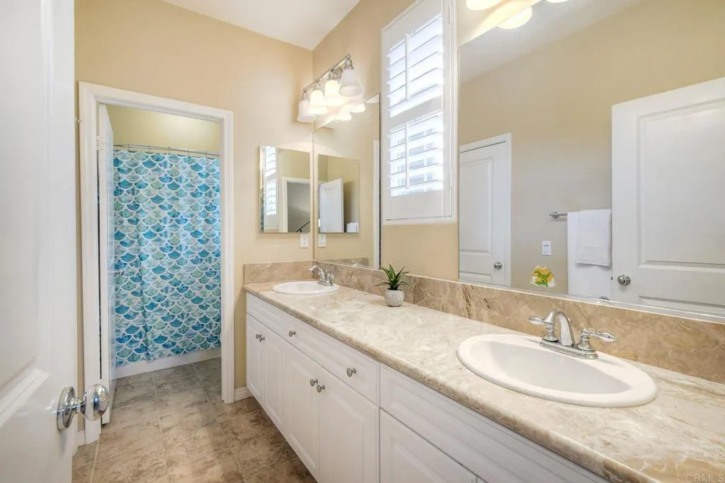 1241 Breakaway Dr