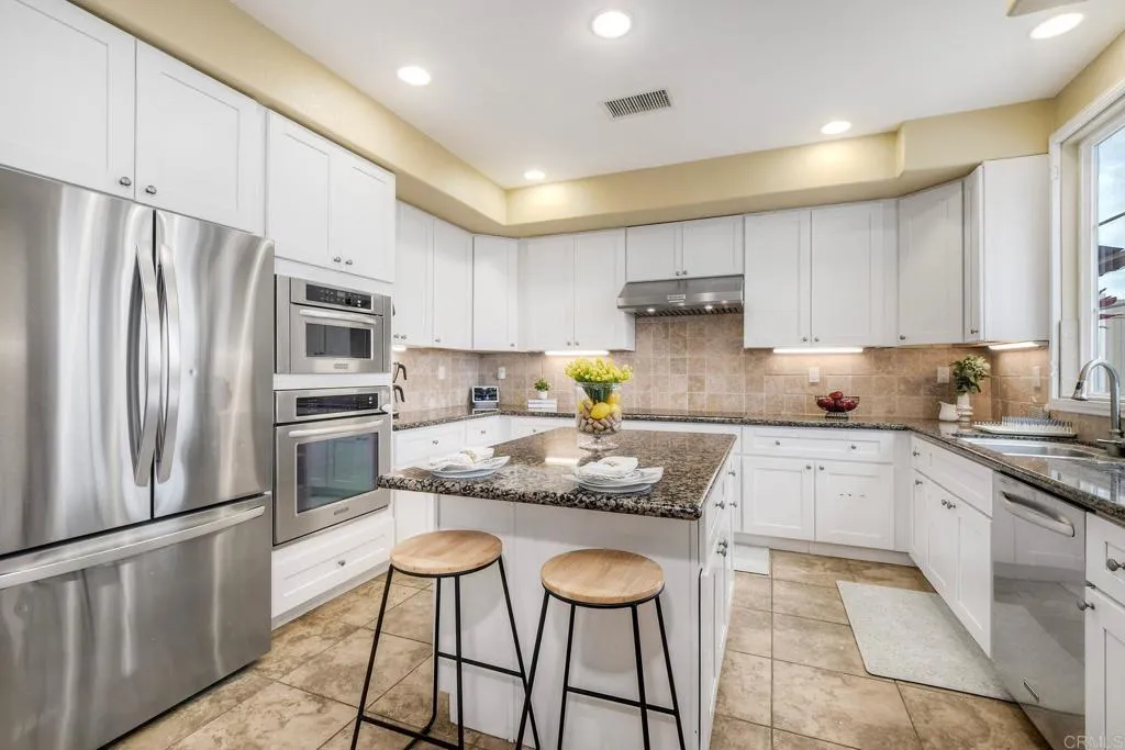 1241 Breakaway Dr