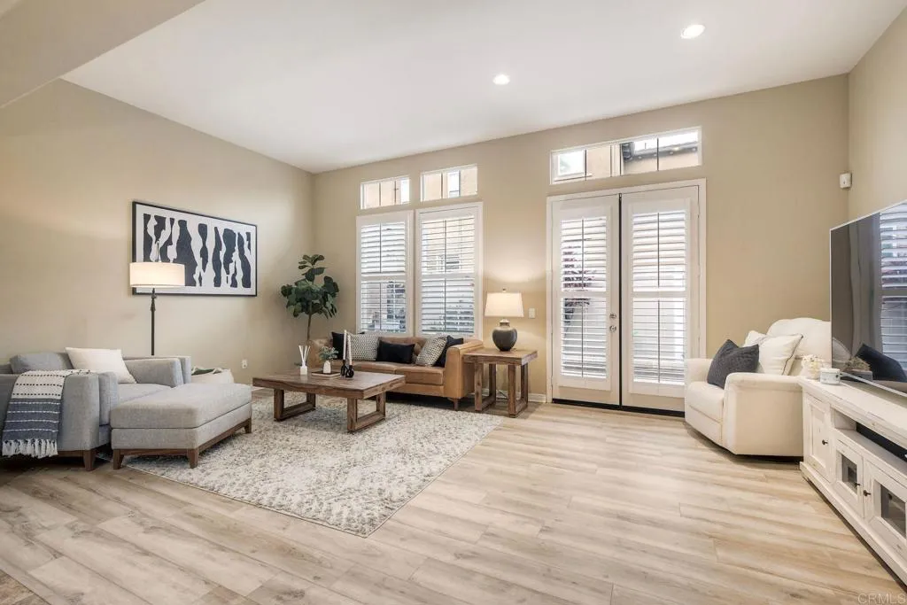 1241 Breakaway Dr