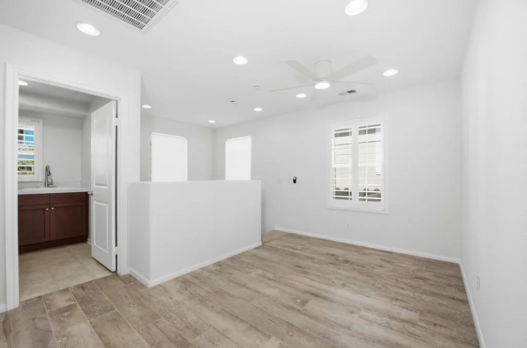 2284 Durango Way Unit 200