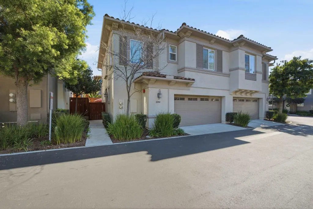 2284 Durango Way Unit 200