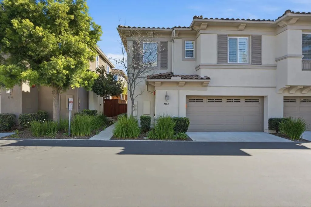 2284 Durango Way Unit 200