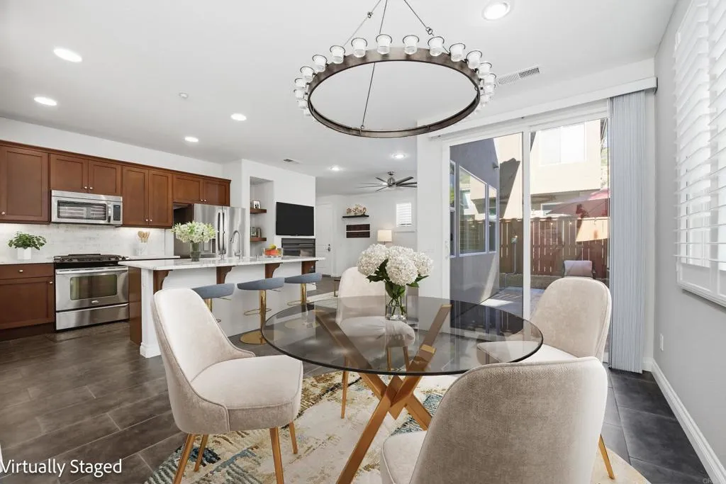 2284 Durango Way Unit 200