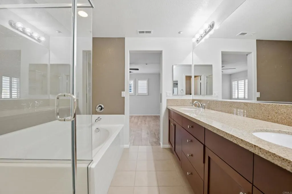 2284 Durango Way Unit 200